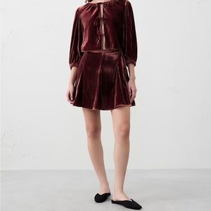 Banana Republic Velvet Mini Skirt in Rich Burgundy